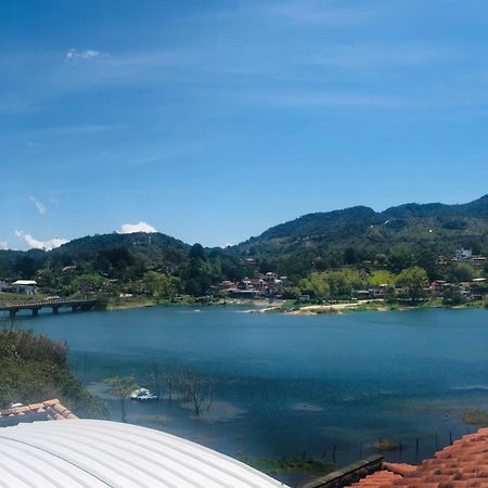 Lake View Hostel Guatapé Esterno foto