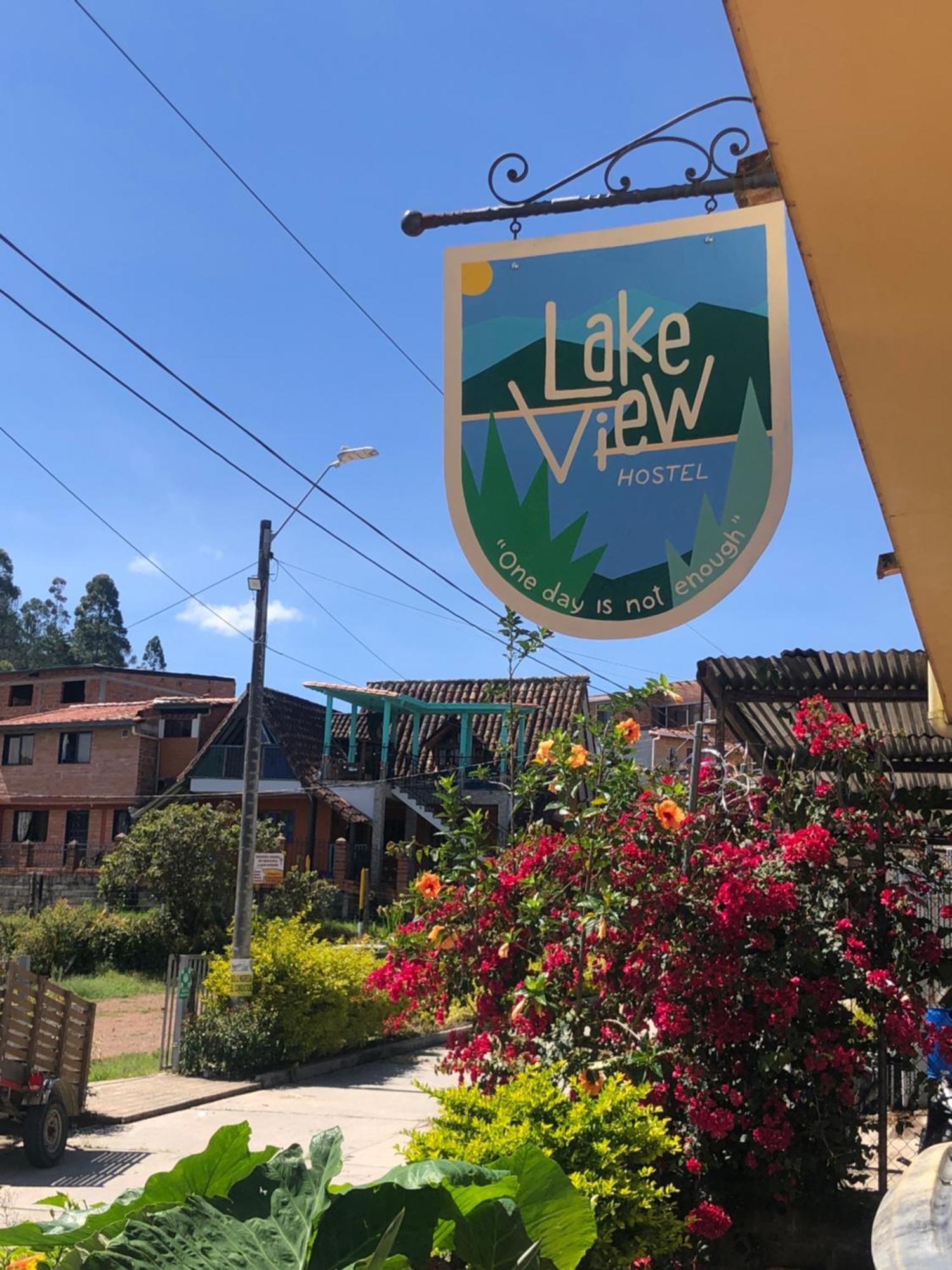 Lake View Hostel Guatapé Esterno foto